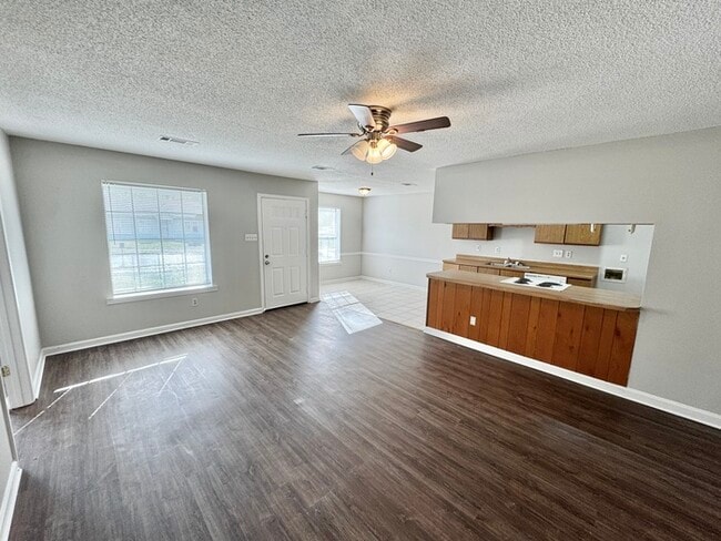 Photo - 6506 Wimble Rd