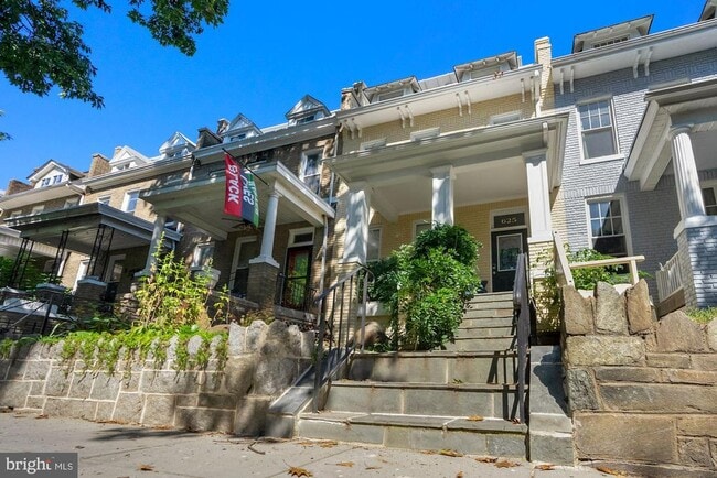 Photo - 625 Princeton Pl NW Townhome
