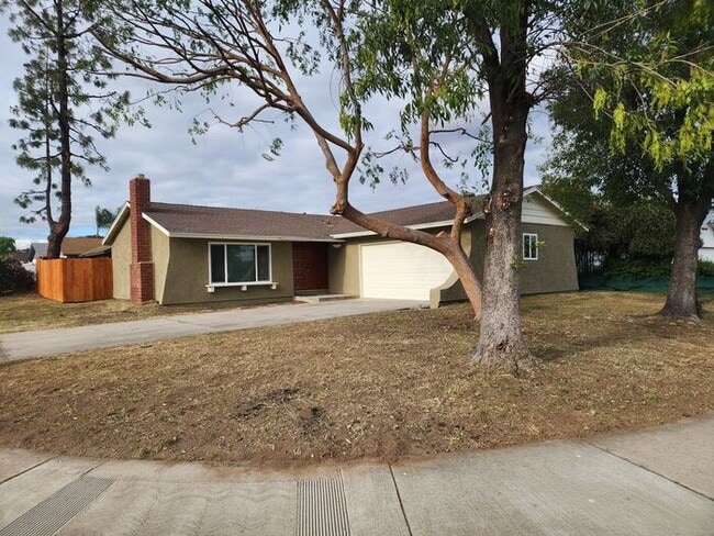 Building Photo - Upgraded 3BR/2BA HOME FOR RENT LAKESIDE/SANTEE (Lakeside/Lakeside Farms)