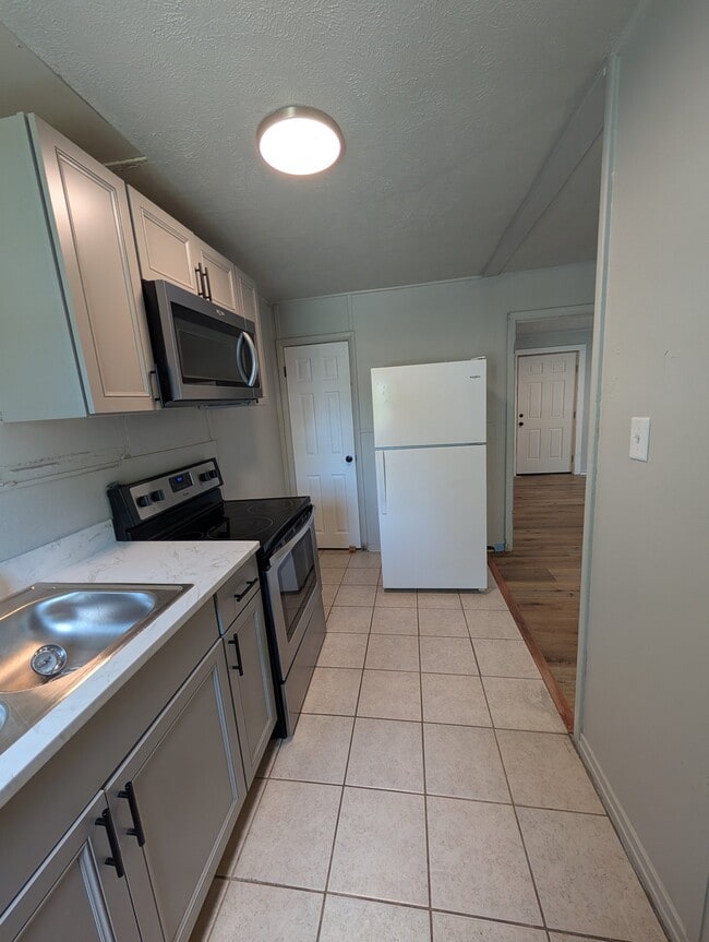 Photo - 622 N 12th St Unit 1