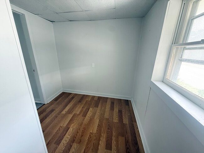 Photo - 754 N Sharpsville Ave