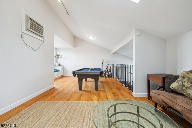 Photo - 41 Mt Kemble Ave Unit 405