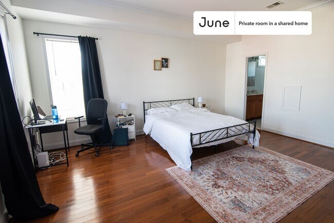 Photo - Room in Shared 3 bed/3.5 bath home Unit A