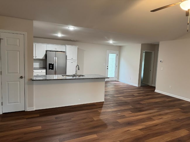 Photo - 103 Red Maple Pl