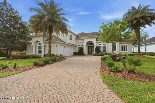 Building Photo - 743 E Dorchester Dr