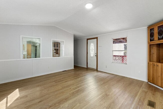 Photo - 13173 S Lee Shore Dr
