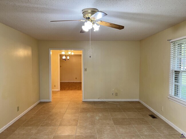 Photo - 3700 Dean Dr