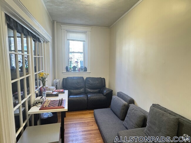 Building Photo - 79 Glenville Ave Unit 1 Rental