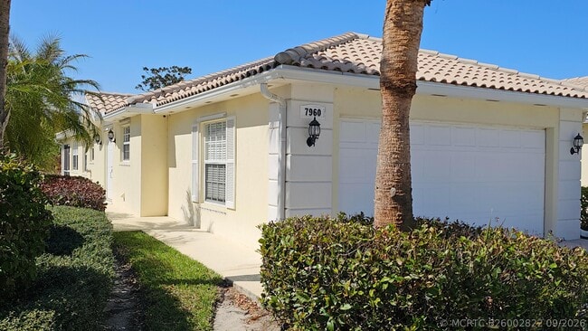 Photo - 7960 SE Peppercorn Ct