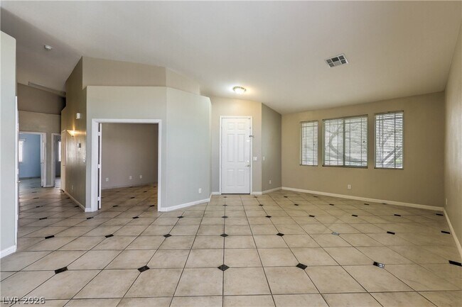 Photo - 1158 Mirage Lake St