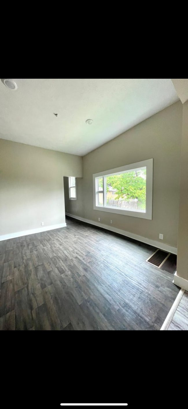 Photo - 2912 Mason St