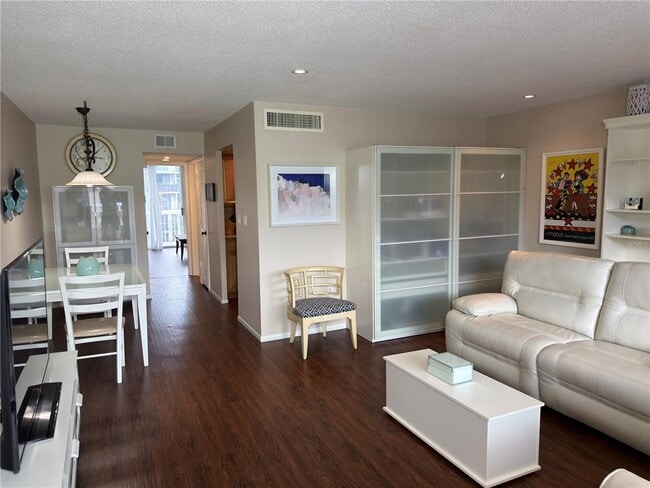 Photo - 2650 Pearce Dr Unit 409