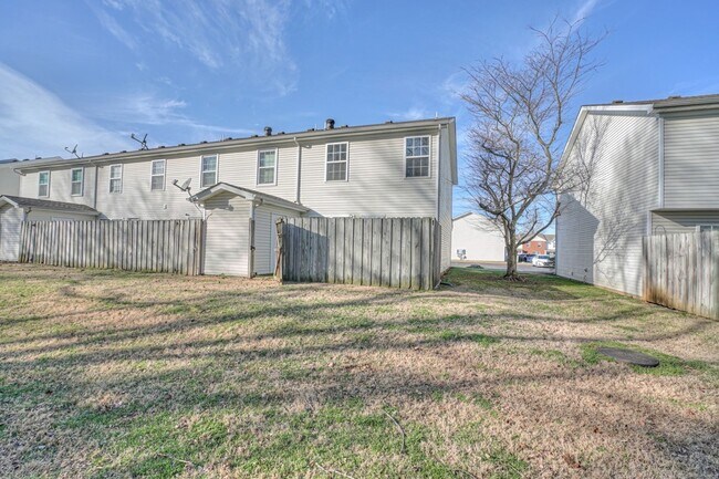 Photo - 341 Shoshone Pl