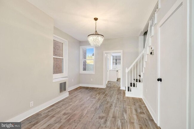 Photo - 241 E 6th St