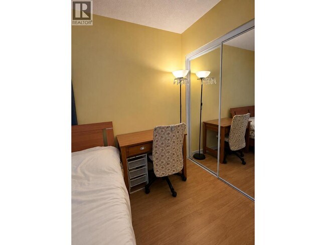 1331 Alberni St