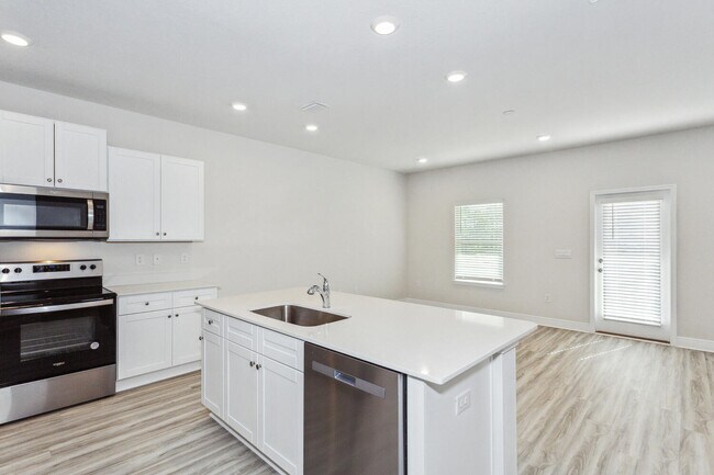 Photo - 5685 Stellarjay St