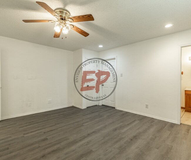 Photo - 140 County Rd 1604