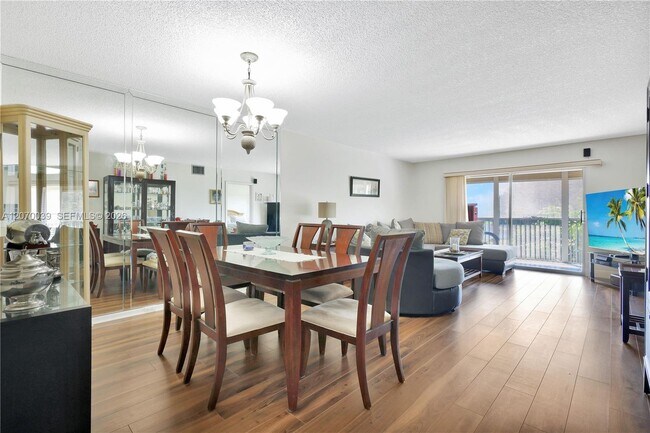 12500 SW 6th St Unit 311N