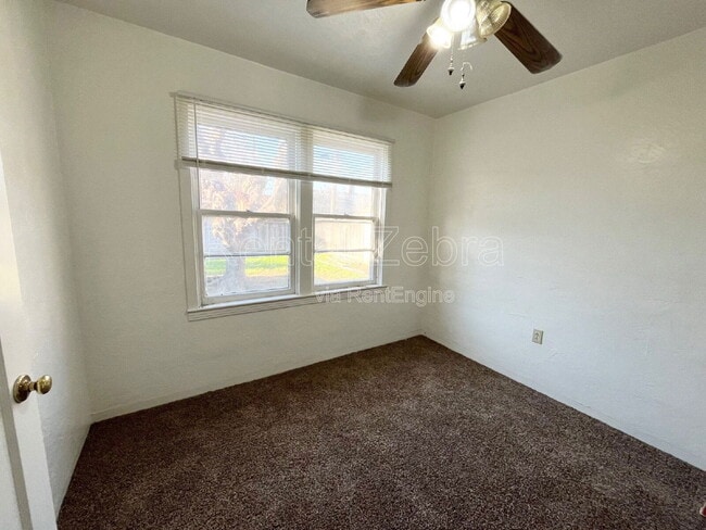 Photo - 2135 Orchard Ln