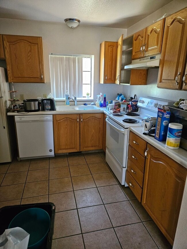 Photo - 2 bedroom apartment! Unit 353