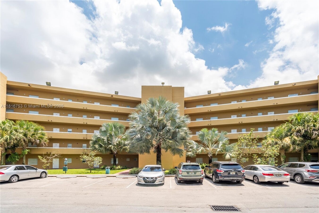 Photo - 4121 Stirling Rd Condo Unit 402