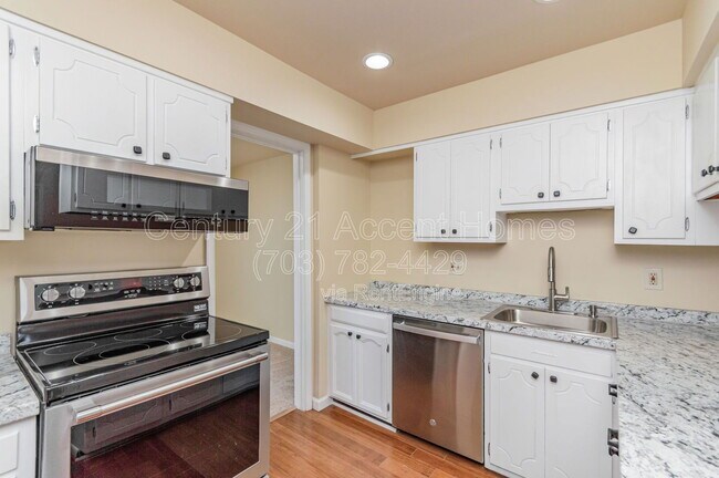 Photo - 14447 Cool Oak Ln