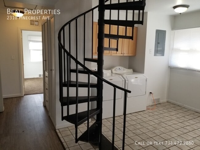 Photo - 2310 Pinecrest Ave