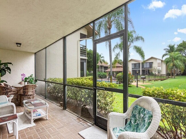 Building Photo - 1871 SW Palm City Rd Rental