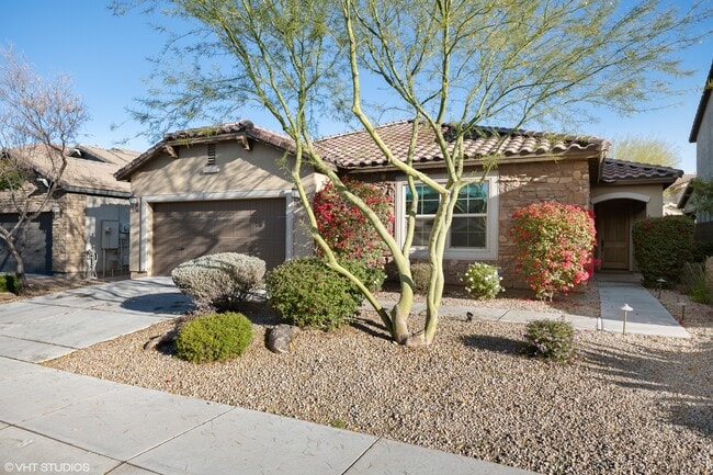 Building Photo - 3760 E Covey Ln