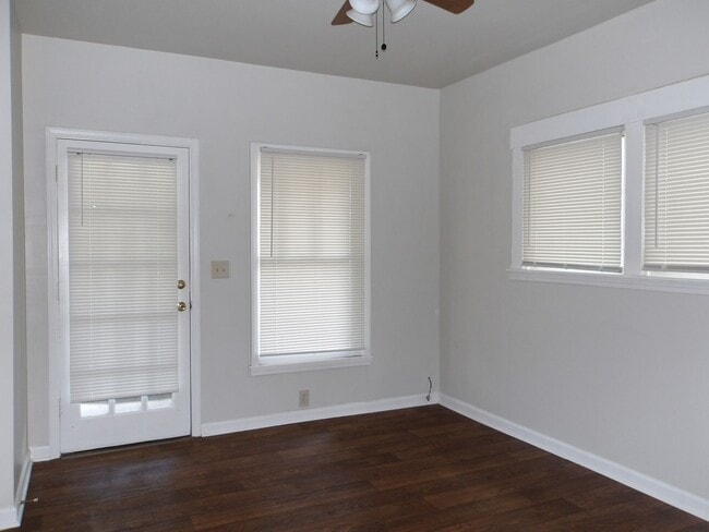 Building Photo - 633 W Ormsby Ave Unit 633 W. Ormsby-2 Rental
