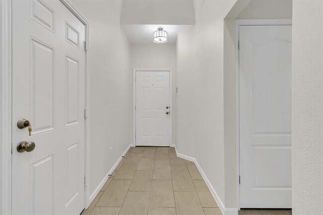 Photo - 11209 Avering Ln