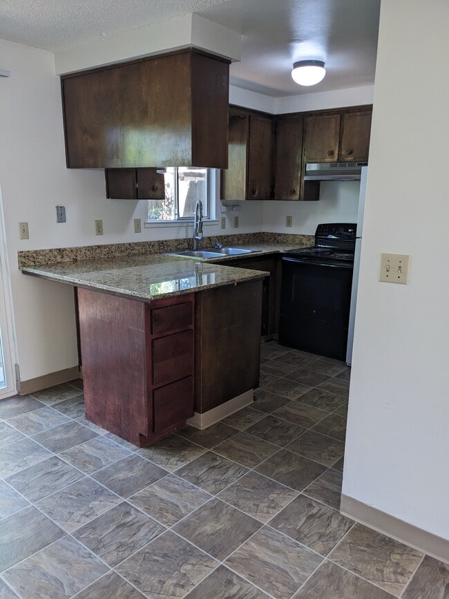 Photo - 250 N 5th St