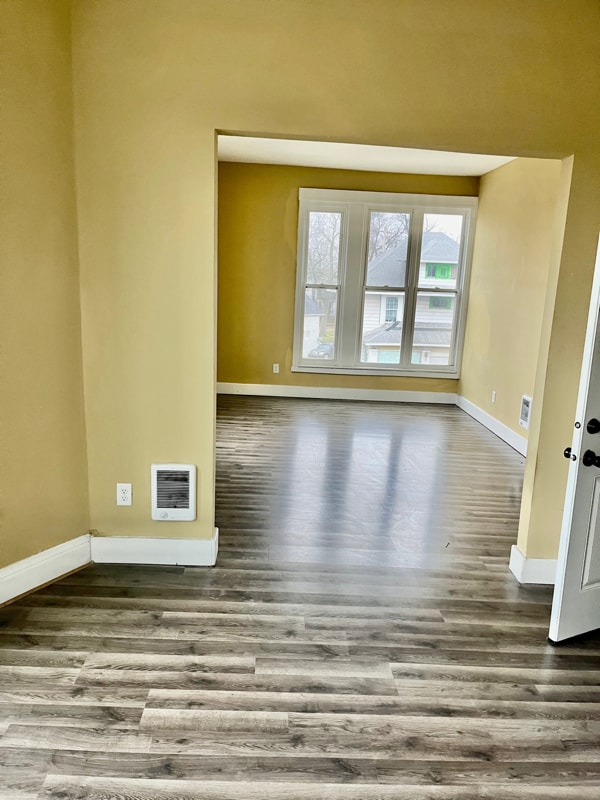 Photo - 913 S Main St