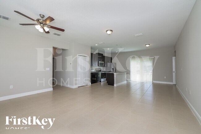 Photo - 445 Eagle Dr