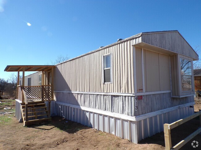 Building Photo - 913 Austin St Rental