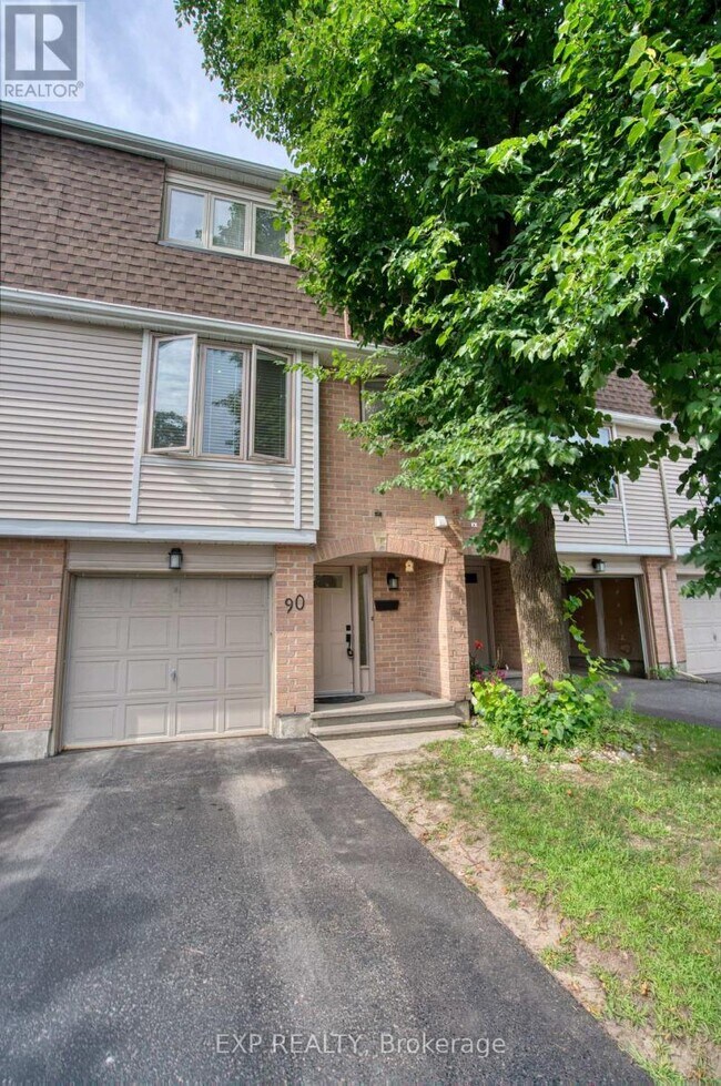 Photo - 90 Lightfoot Pl