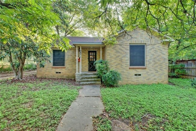 Building Photo - 2831 Pearl St