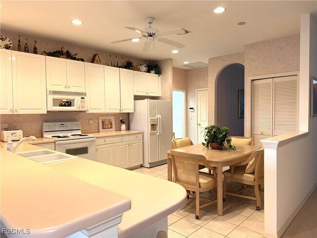 Photo - 11081 Lakeland Cir