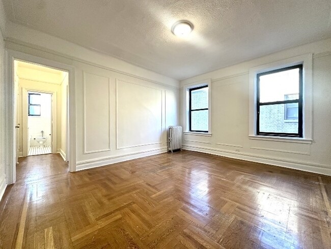 Building Photo - 108 Park Terrace E Rental