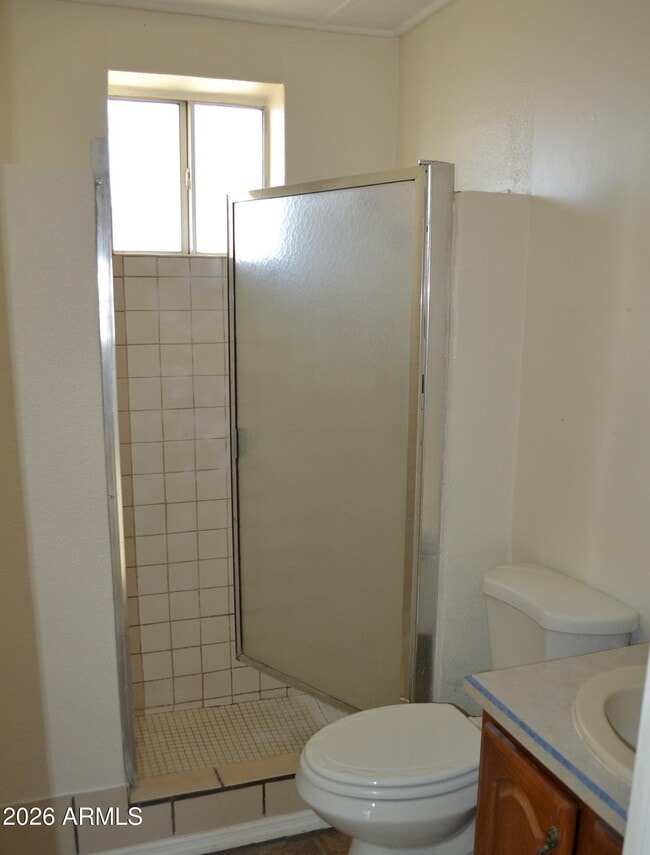 Photo - 2185 W Ohio St