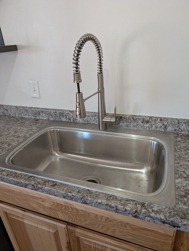 Photo - 1812 S Hardy Dr