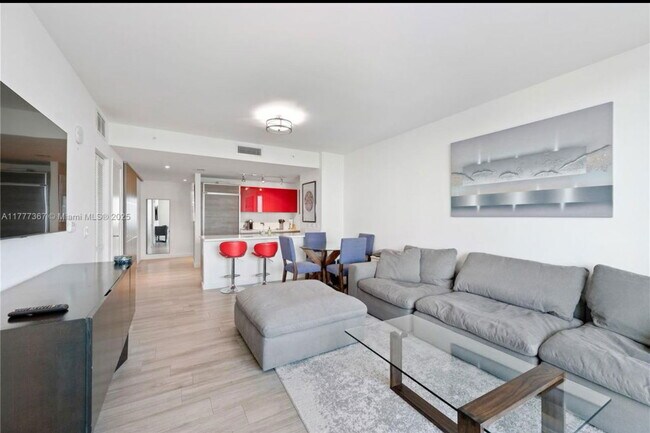 Photo - S Miami ave , Miami, FL 33130 - 2 BR 1 BA ... Unit 3102