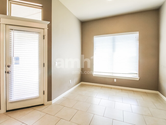 Photo - 11728 SW 22nd Terrace