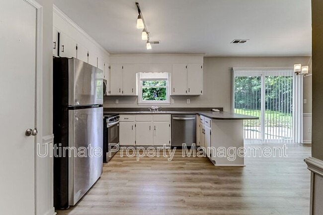 Photo - 5038 Shelley Dr
