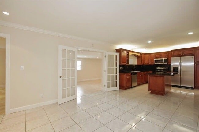 Building Photo - 9400 NW 19th St Rental