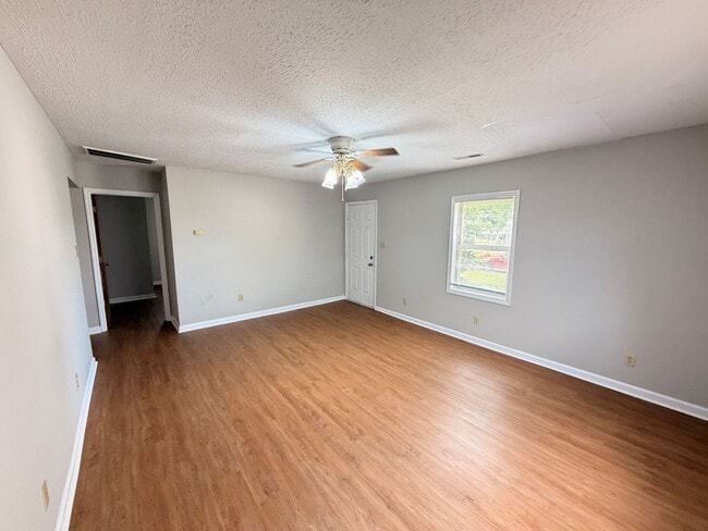 Photo - Renovated 2 Bedroom 1 full bath House! All new luxury vinyl flooring