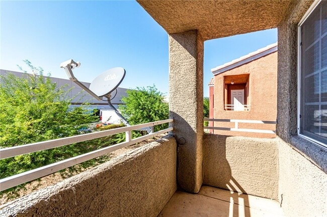 Building Photo - 4730 E Craig Rd Unit 2160