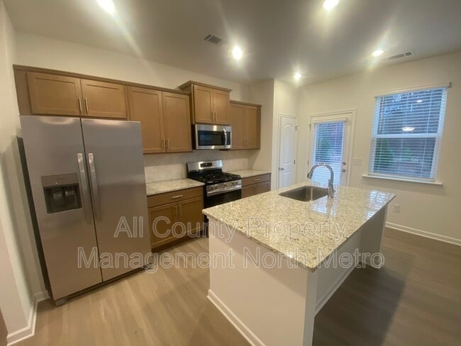 Photo - 152 Parkwood Dr