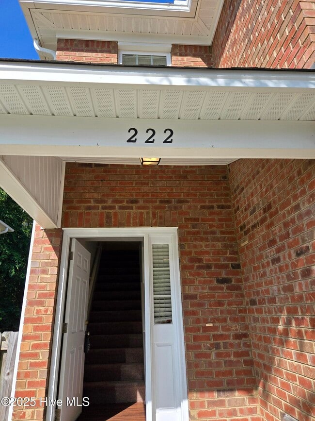 Building Photo - 207 Durango Pl Rental