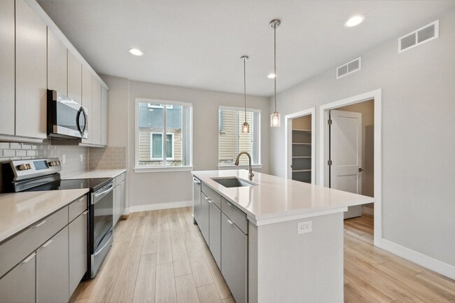 Photo - 6719 S Tempe Ct